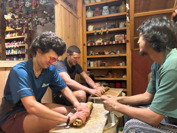 Kathmandu: Pottery Making, Juju Dhau Tasting & Bhajan Tour